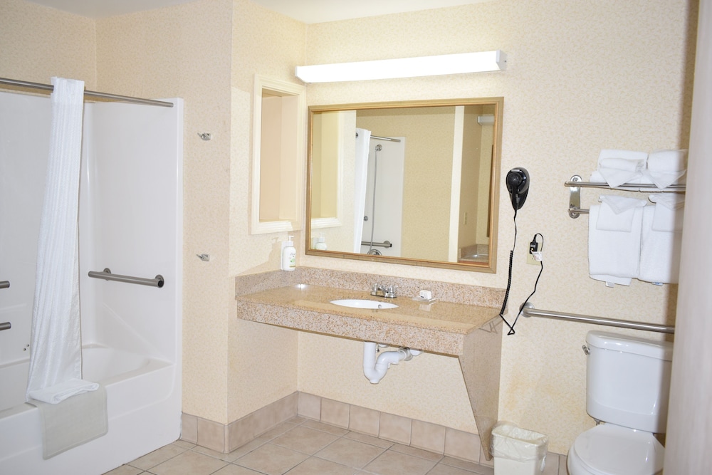 Wingate by Wyndham Youngstown/Austintown 45/48