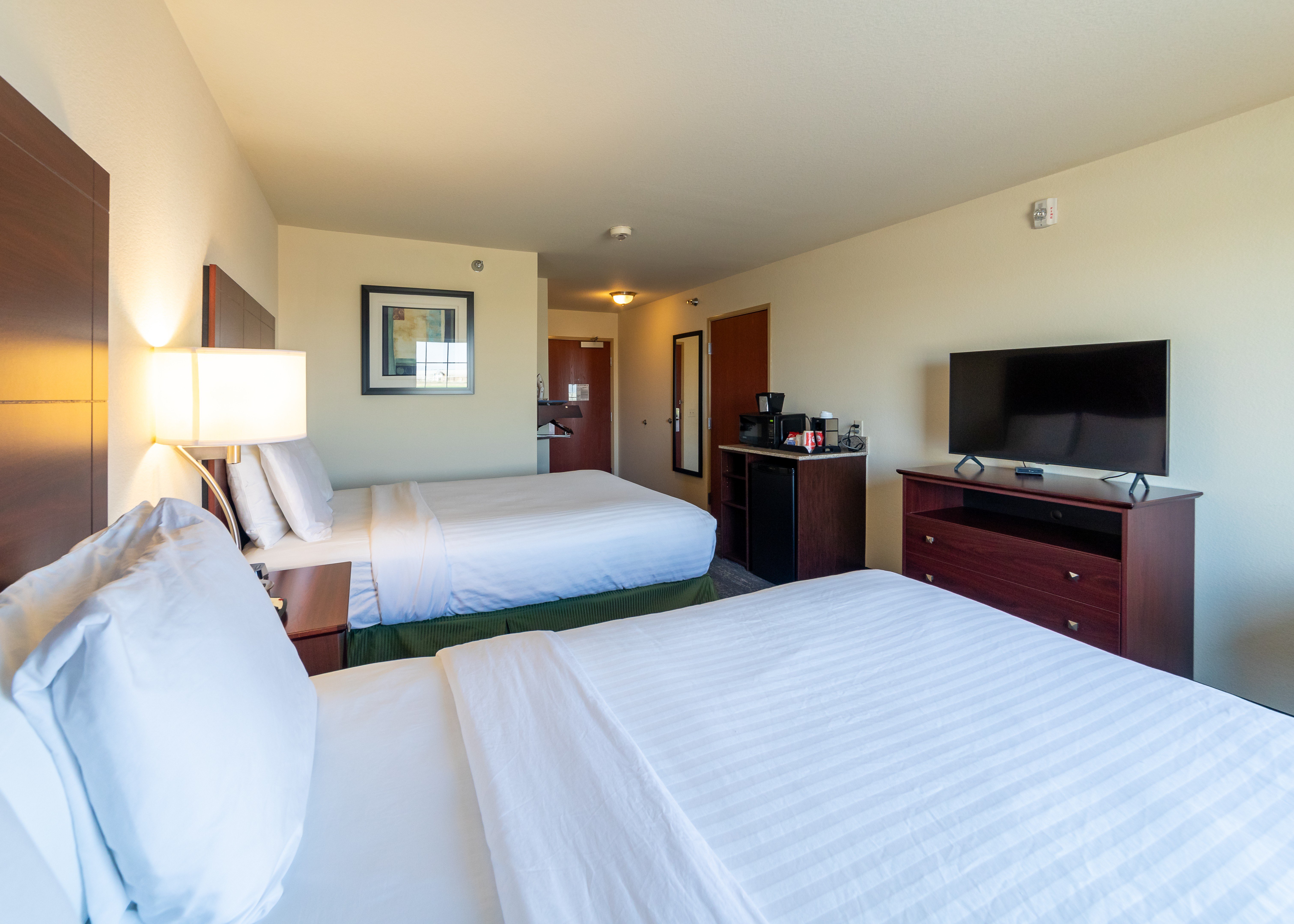 Cobblestone Inn Suites Eaton Co 15/72