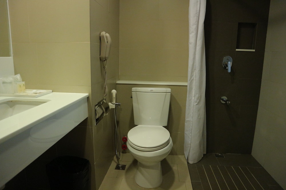 Garden Orchid Hotel 13/62