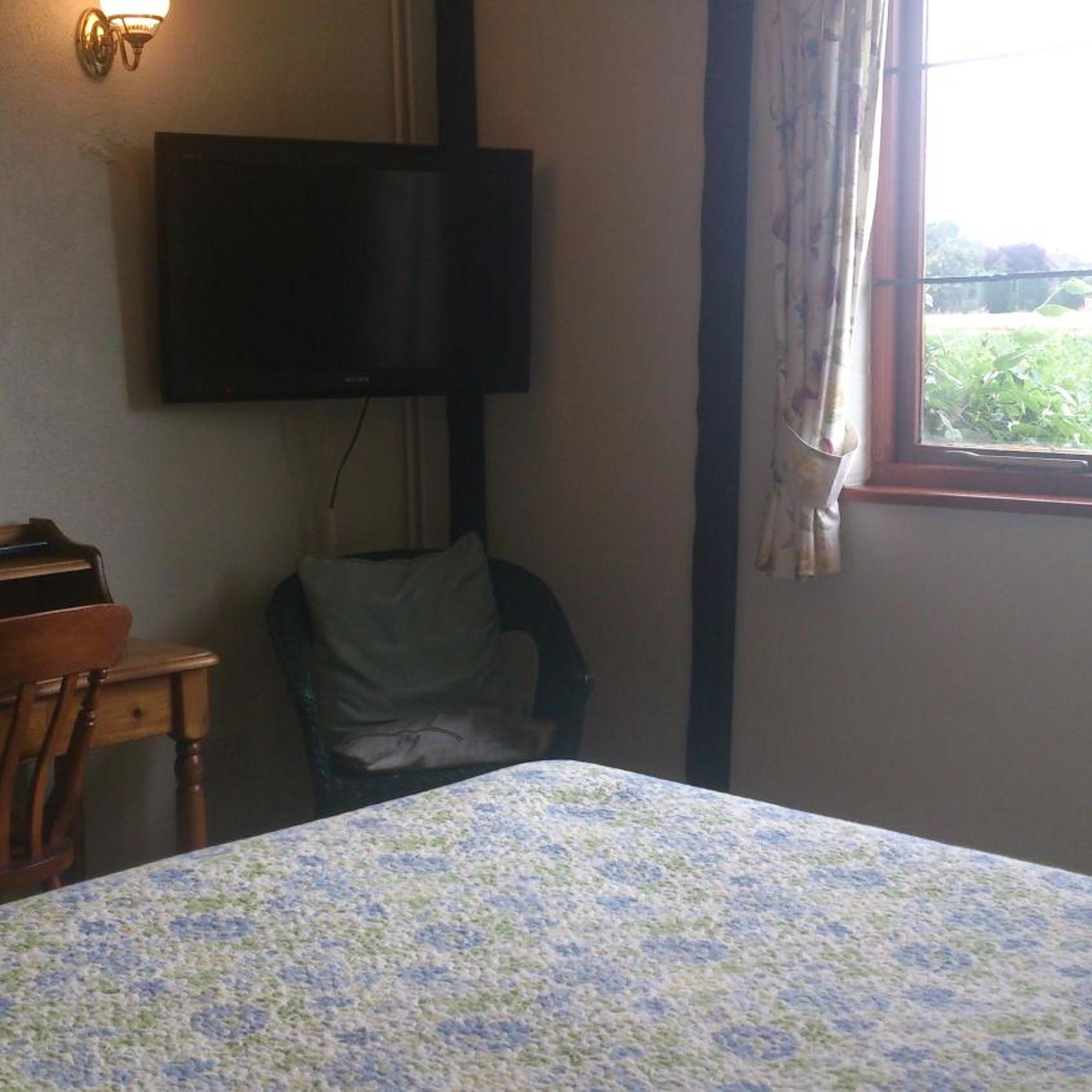 Six Bells 17/27