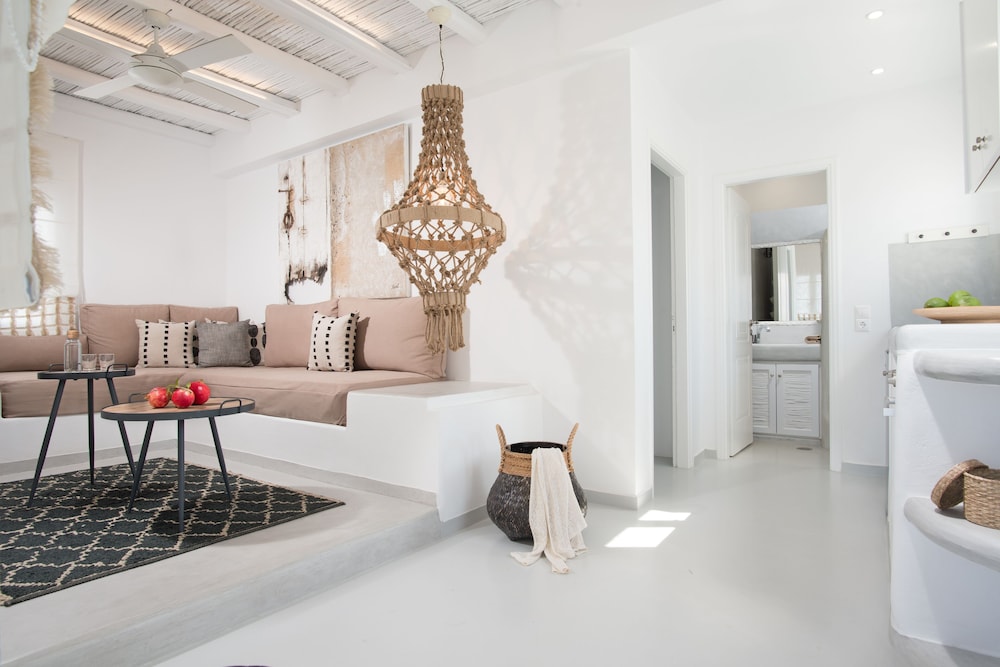 Perla Rooms 19/37