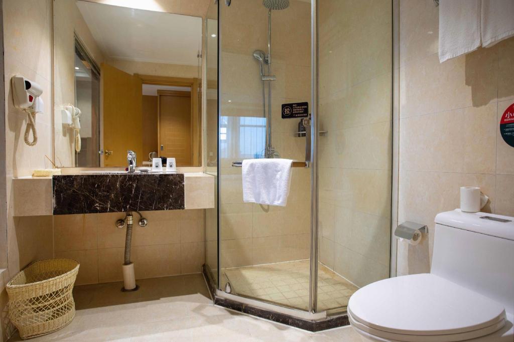 GreenTree Inn Jiangsu Wuxi Jiangyin Yunting Changshan Avenue ChenGYAng Road Business Hotel 34/37