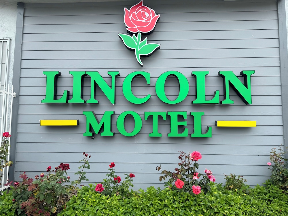 Lincoln Motel 1/58