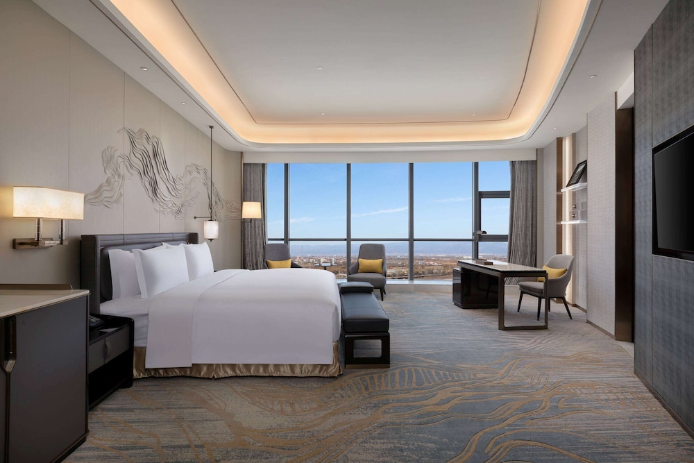 SUPERIOR, KING BED