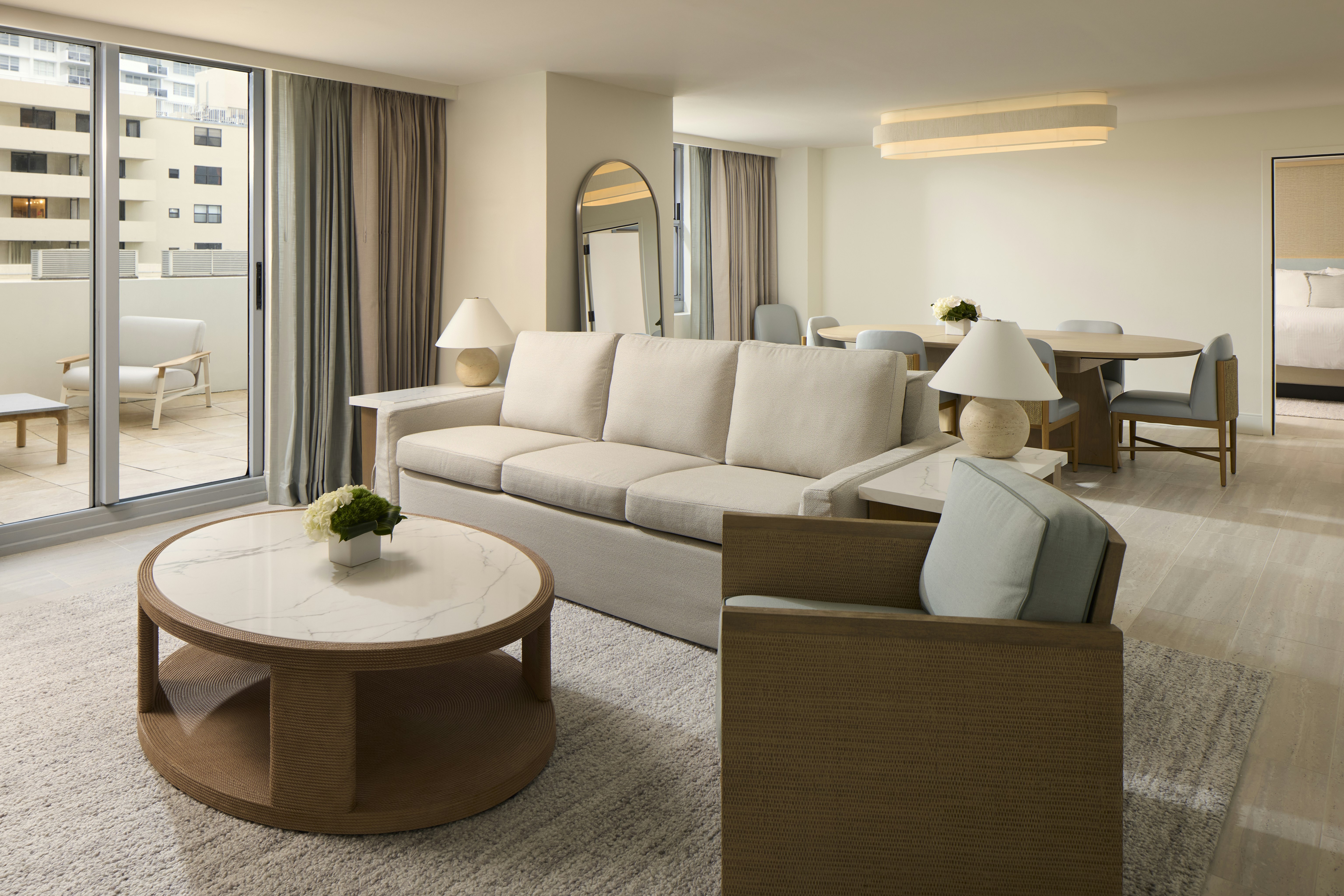 Loews Miami Beach Hotel – South Beach 56/78