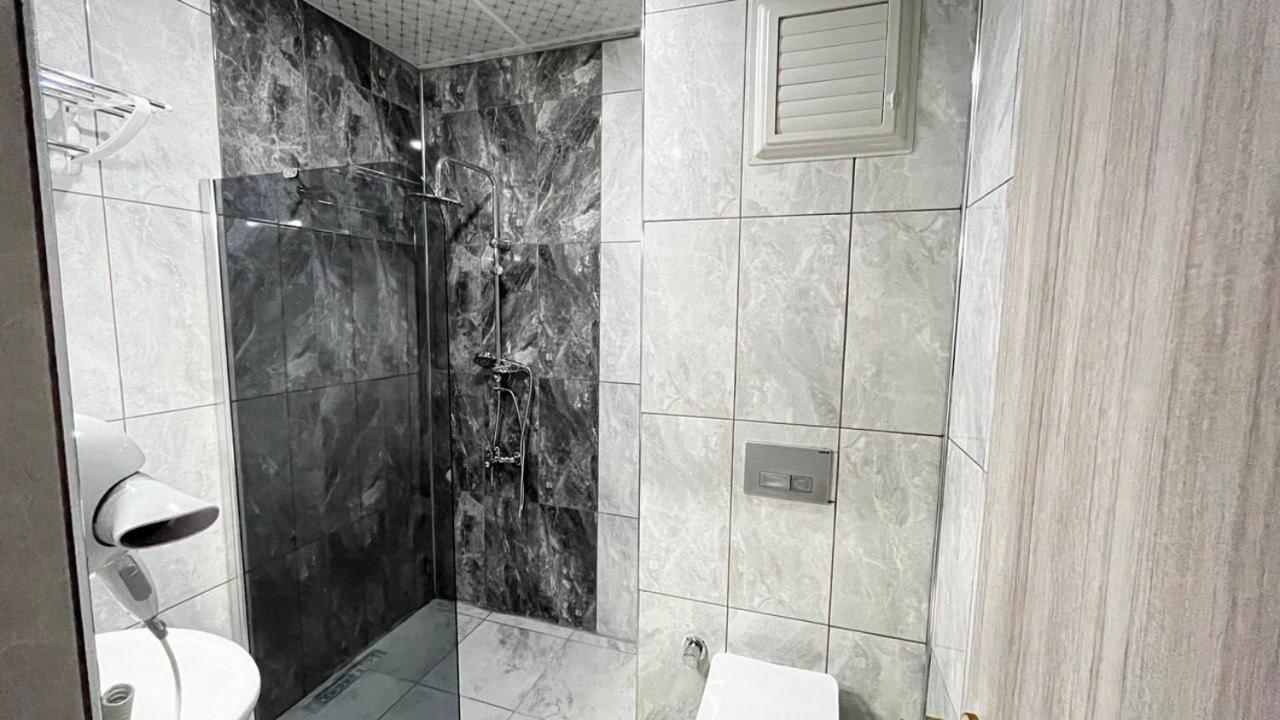 غرفة بسرير مزدوج بإطلالة على الجبل، Atlihan Plus Hotel 2/2