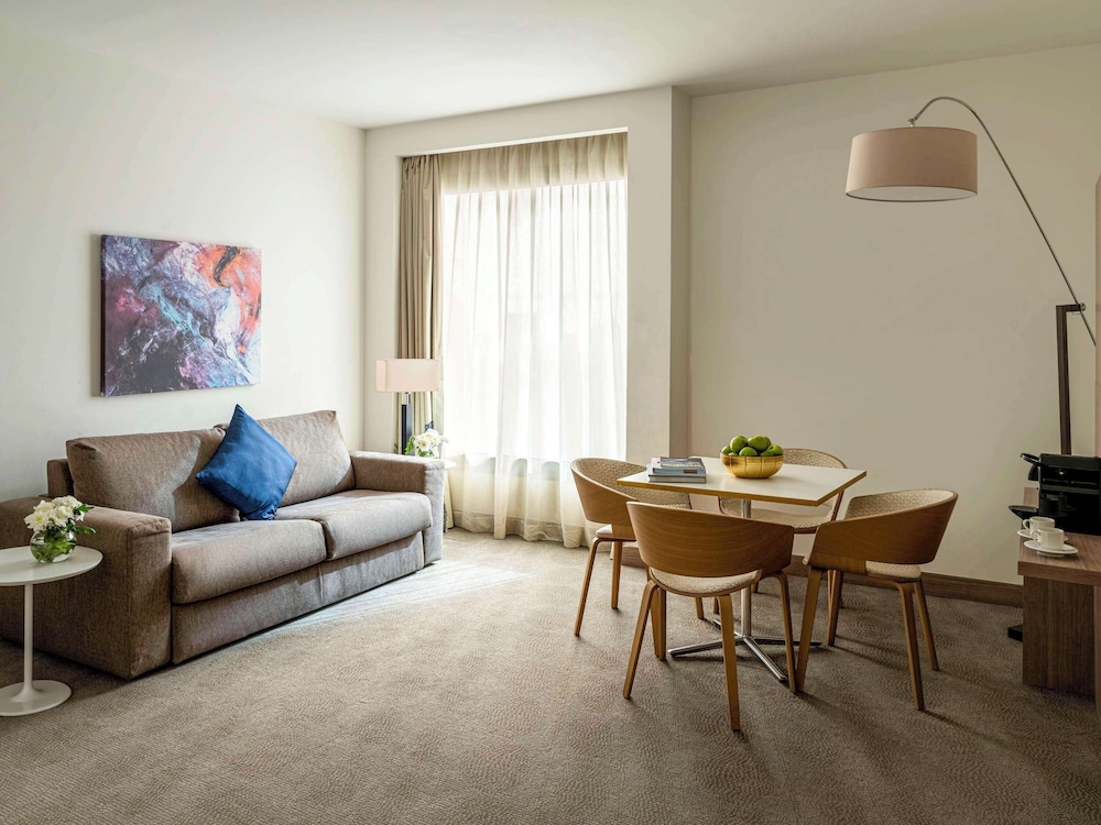 نوفوتيل جدة(Novotel Jeddah Tahlia) 56/75