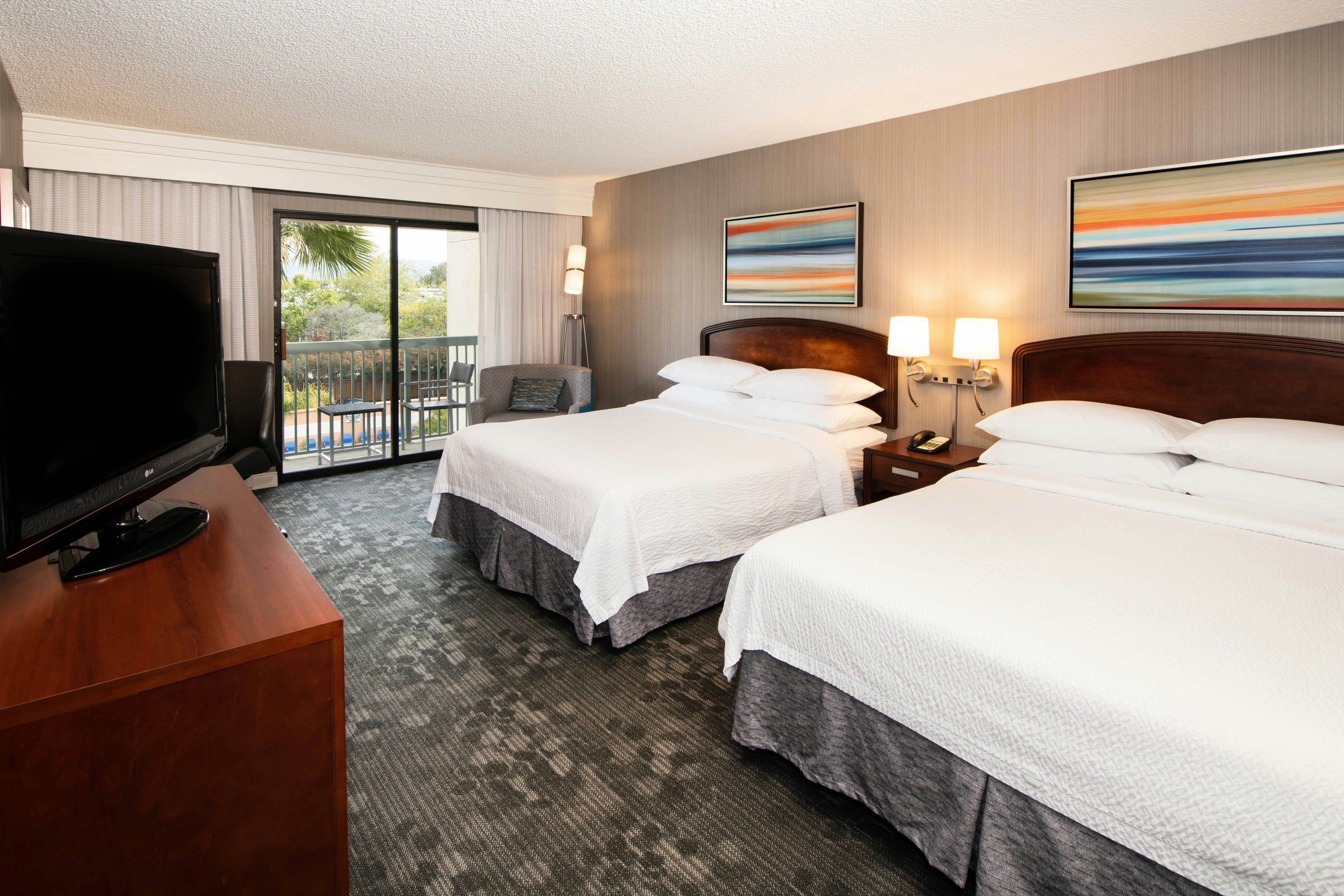 Room, Queen Bed