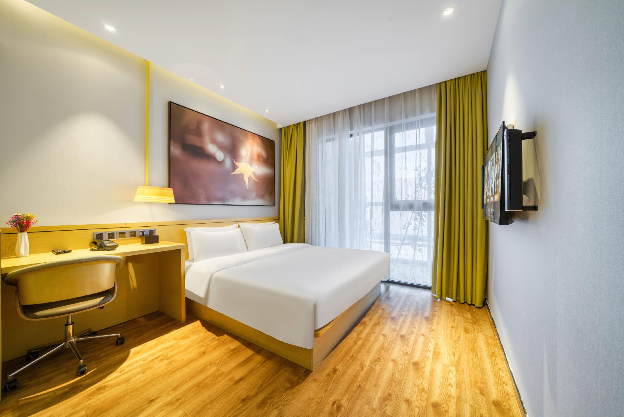IU Hotel (Suzhou Dushu Lake Moon Bay Metro Station) 27/54