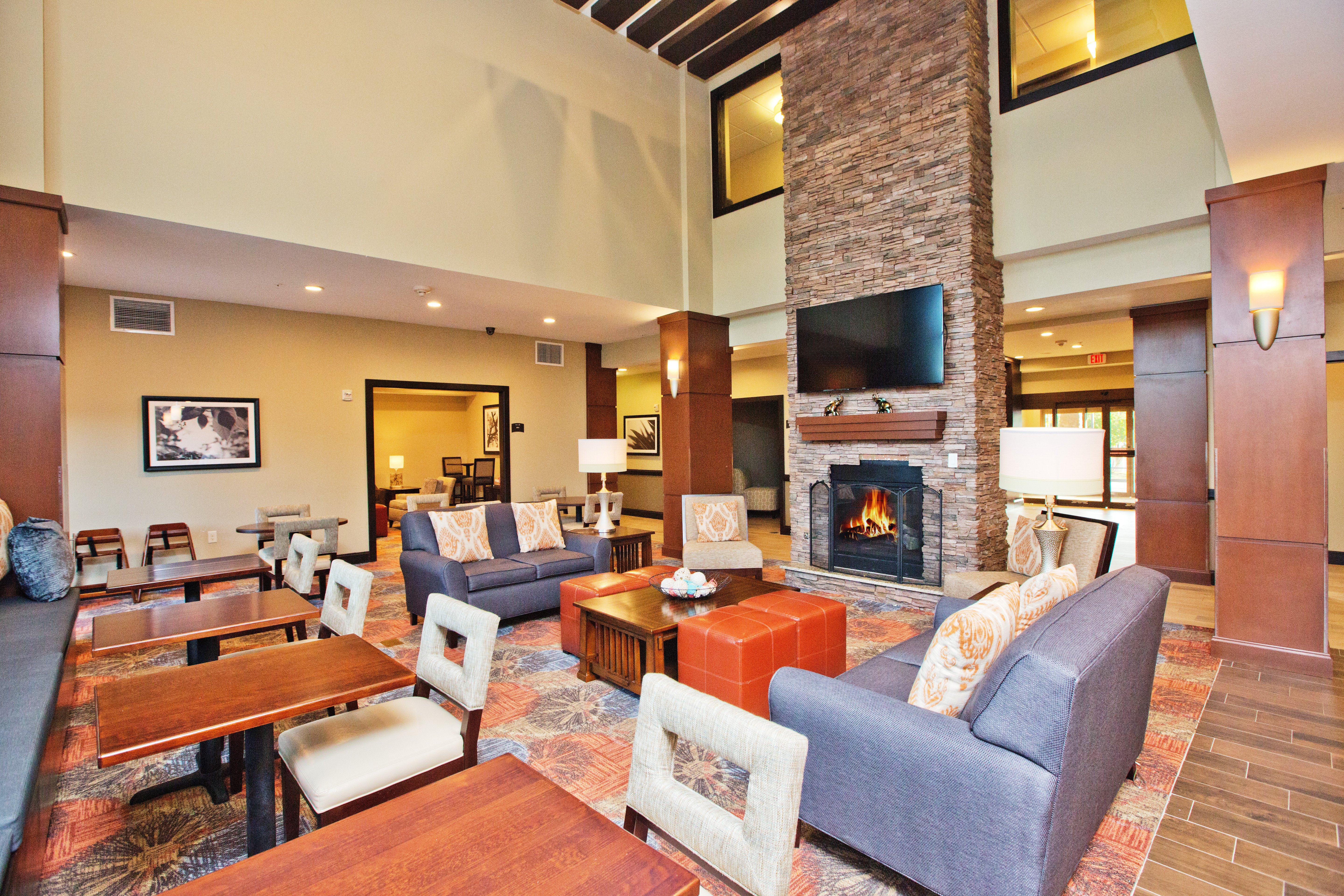 Staybridge Suites Austin South Interstate Hwy 35 32/58