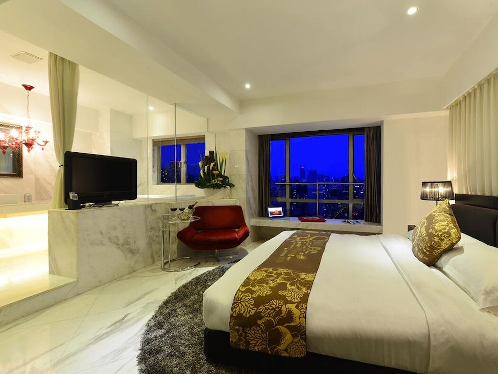 KINGTOWN HOTEL HONGQIAO 9/19