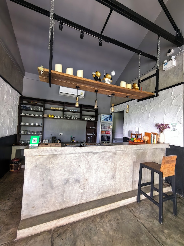 Sannot Riverside Boutique Hotel 8/71