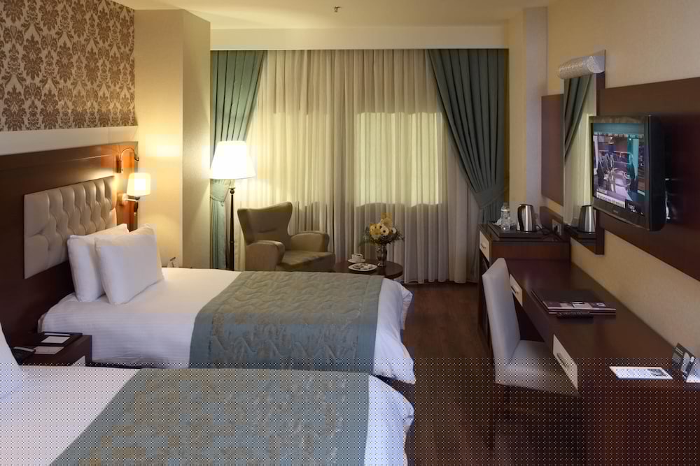 Otel Senbayrak City 13/58
