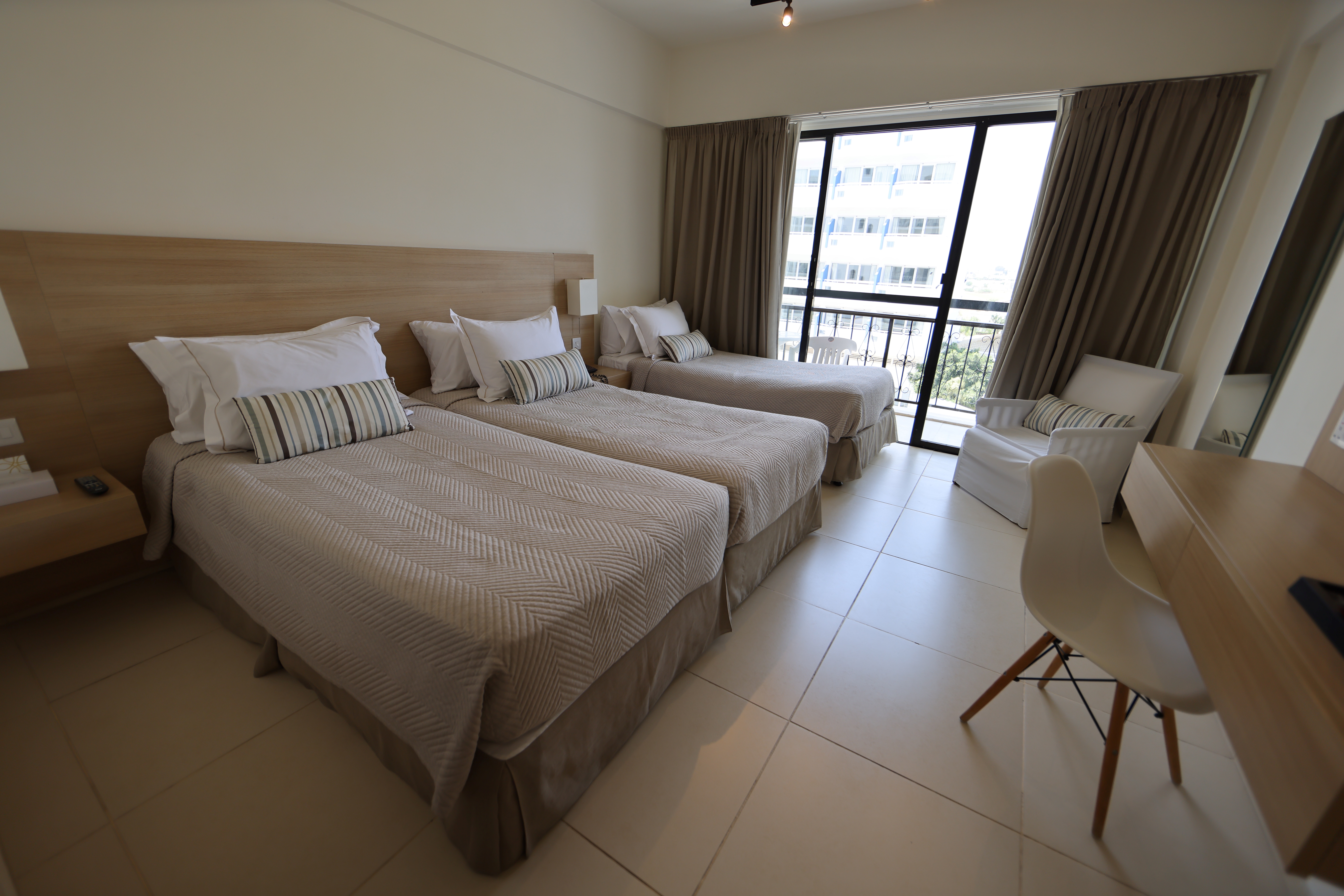 TRIPLE - SIDE SEA VIEW