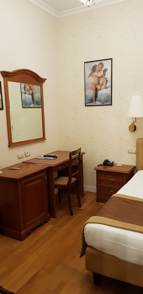 Piazza Di Spagna Lovely Nice And Comfy 39/68