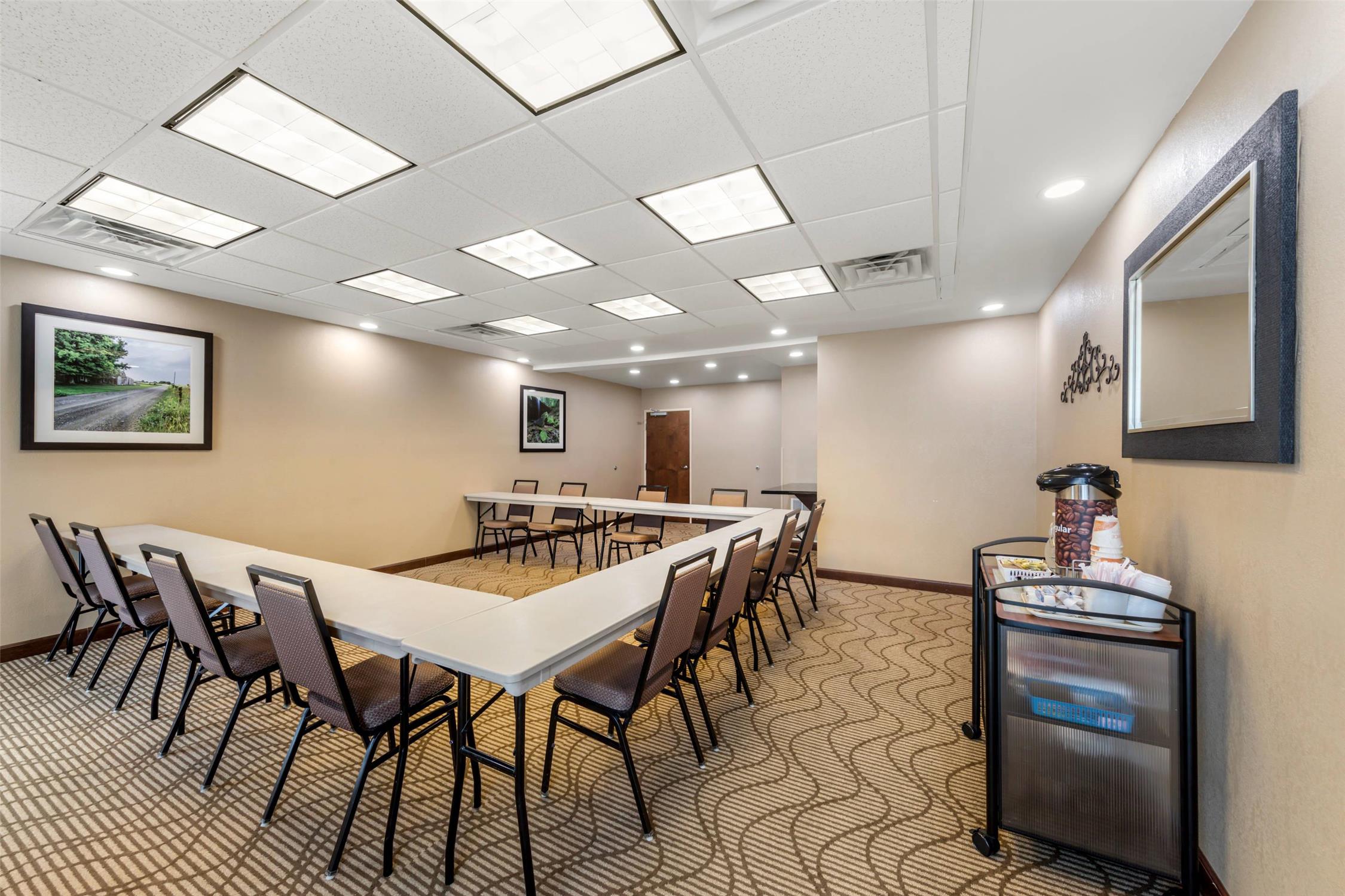 Comfort Suites CS-SU Cullman I-65 Exit 310 29/33