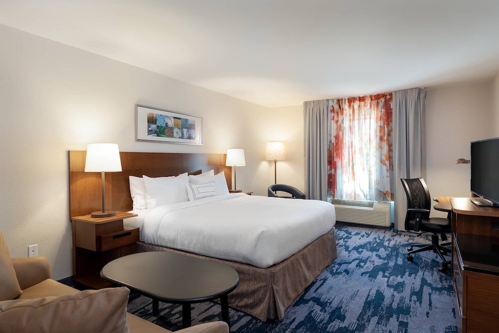 Fairfield Inn & Suites Savannah Airport 10/49