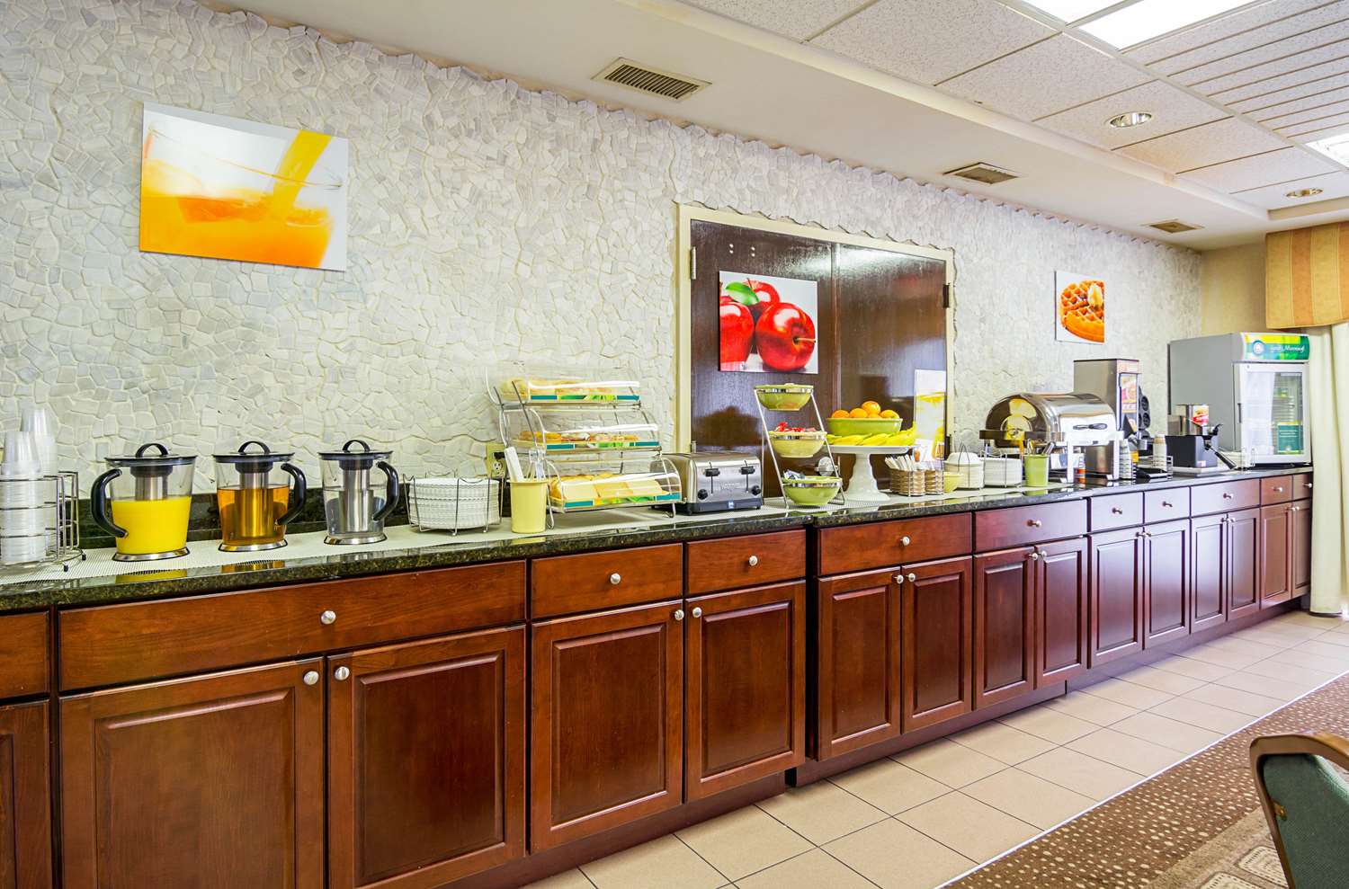 restaurant cafeteria