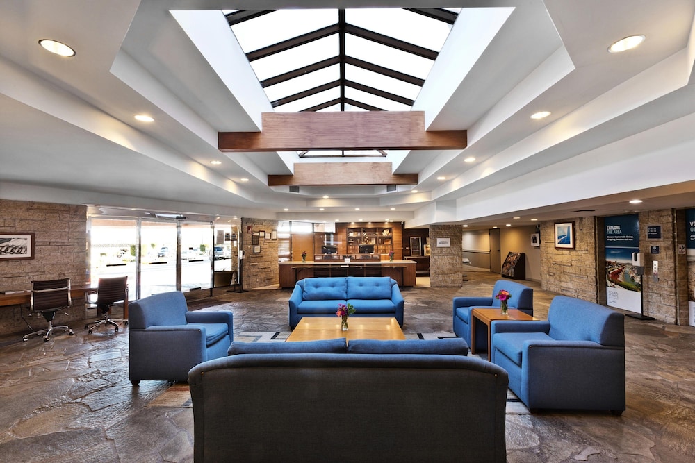 Four Points By Sheraton Ventura Harbor Resort 16/36
