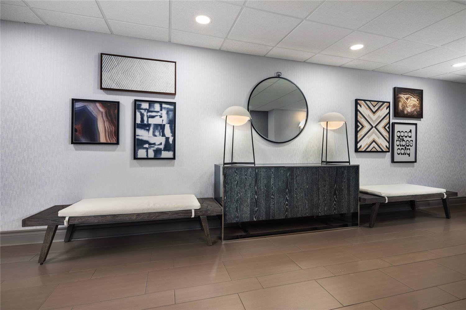 La Quinta Inn & Suites by Wyndham Asheville Downtown 18/34