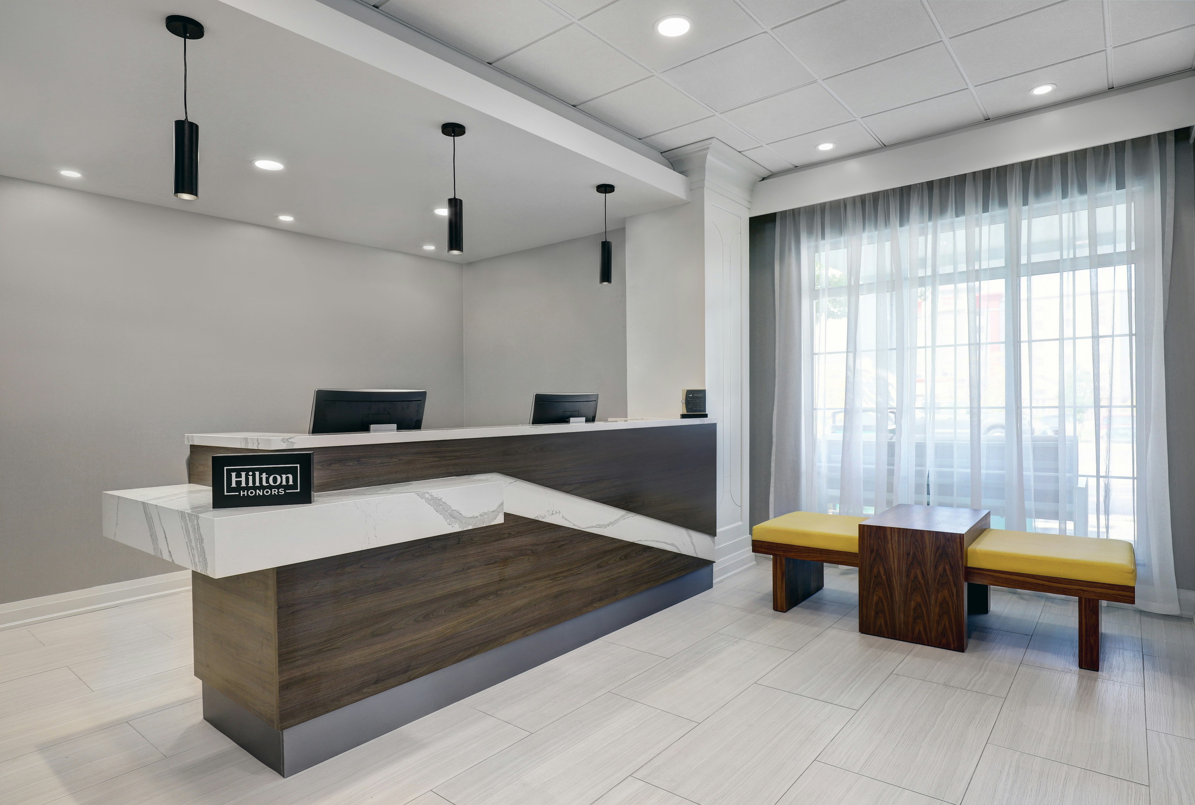 Lobby at HOMEWOOD SUITES BY HILTON LONDON ONTARIO, LONDON - CANADA