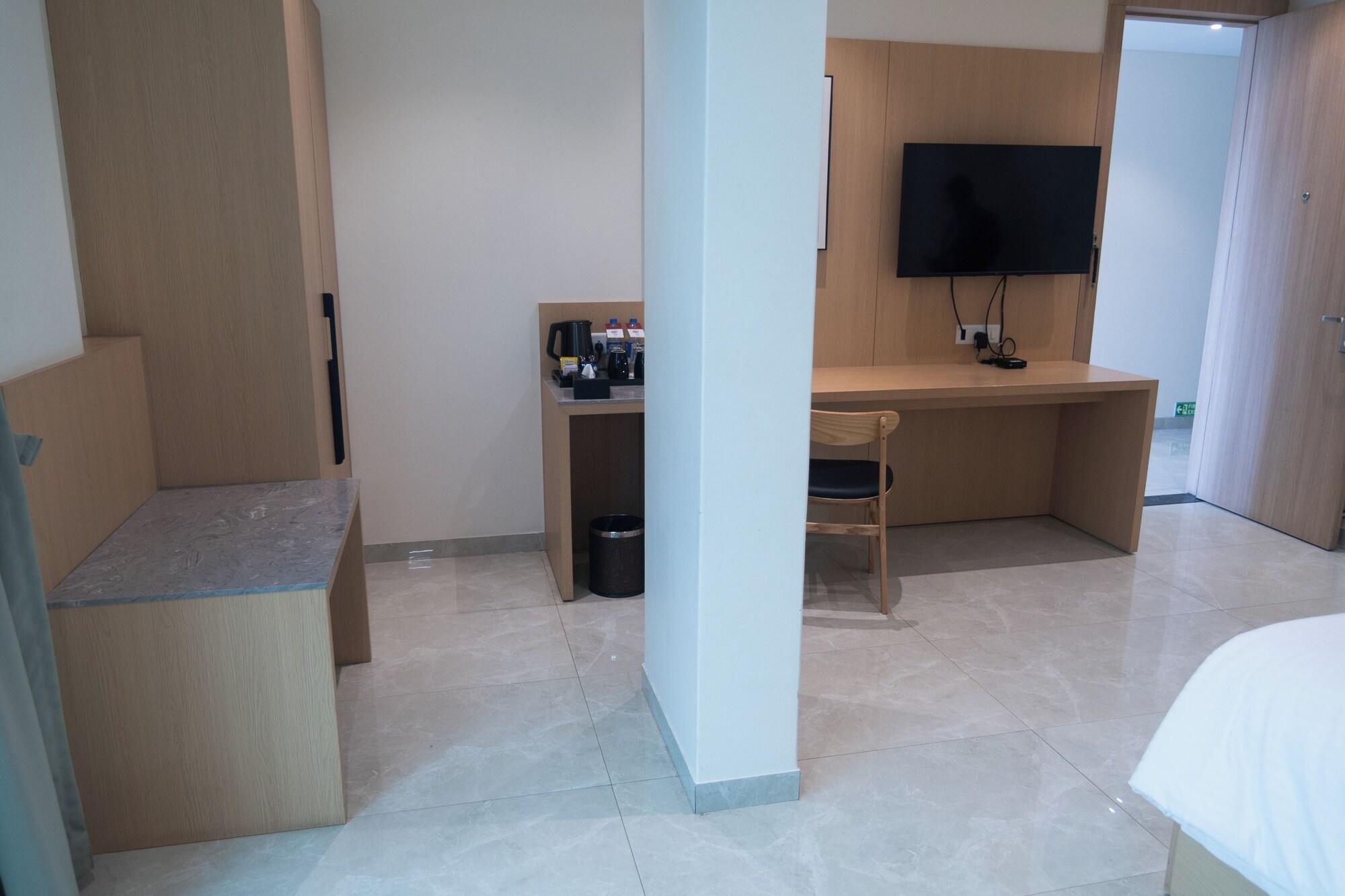 Mastiff Hotel, Hinjawadi 35/50
