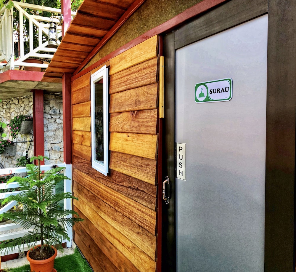 Kea Garden Mini Chalet 6/17