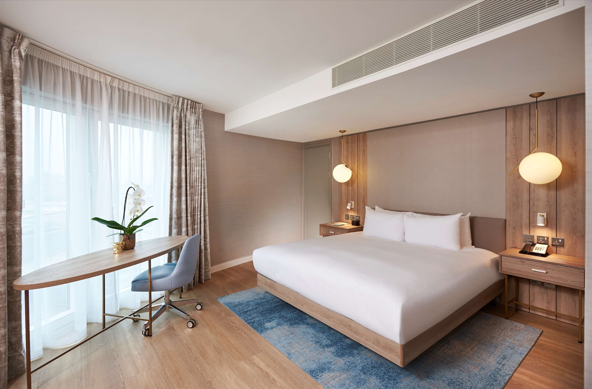 Deluxe, Suite, King Bed, Water View