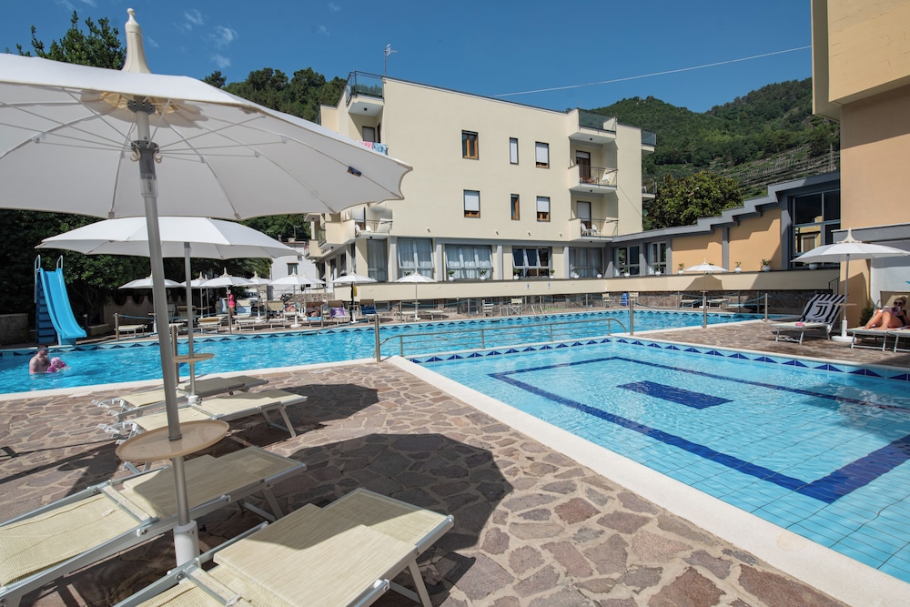 Hotel Residence San Pietro 63/67