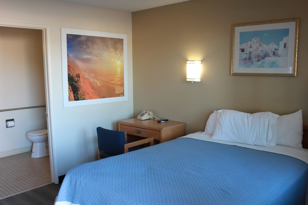 Days Inn by Wyndham Barstow 13/25