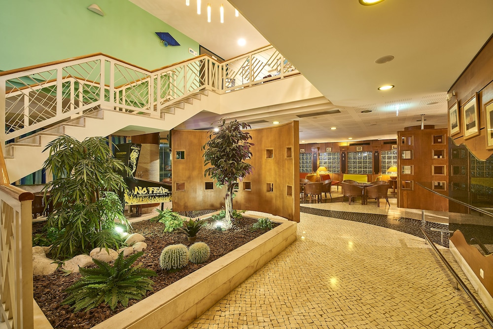 Oceanus Aparthotel 15/63
