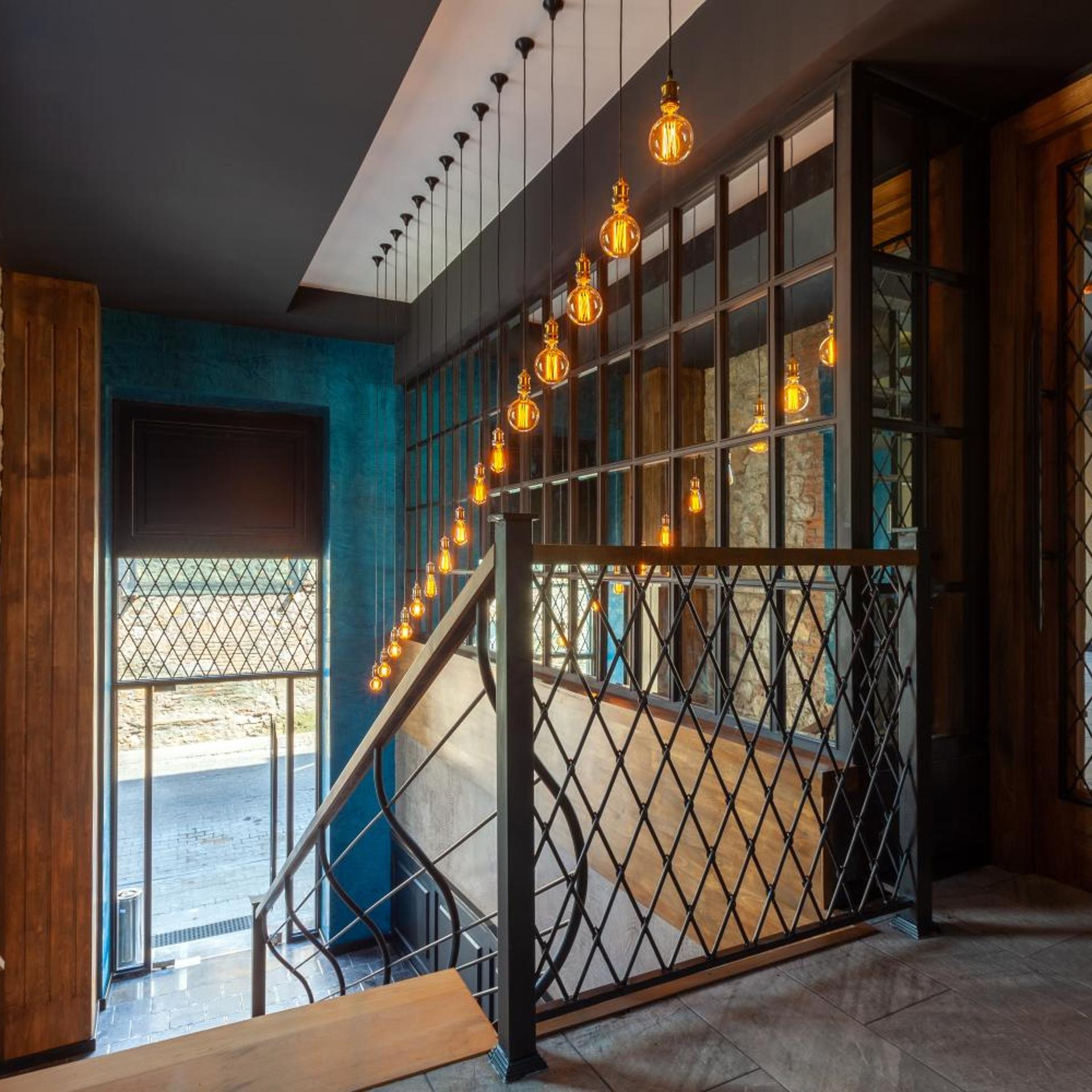 Solomon Hotel 5/51