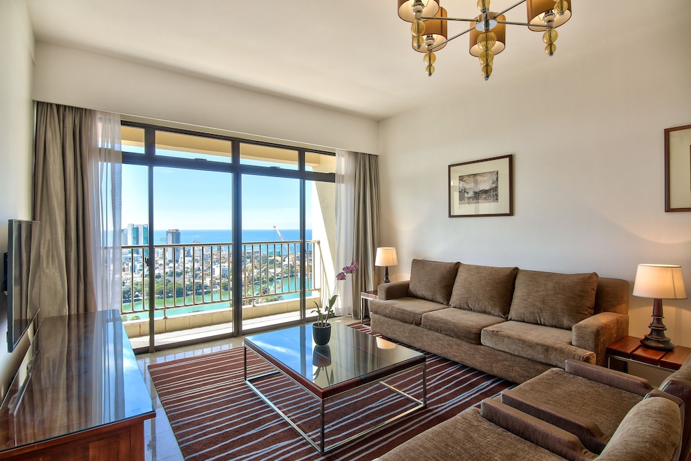 Hilton Colombo Residence 45/83