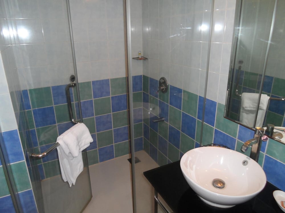 ADITYA HOMETEL 19/55