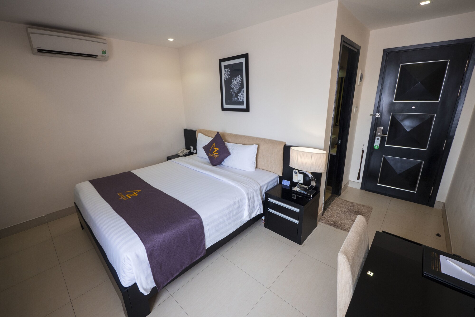 EXECUTIVE, DOUBLE BED