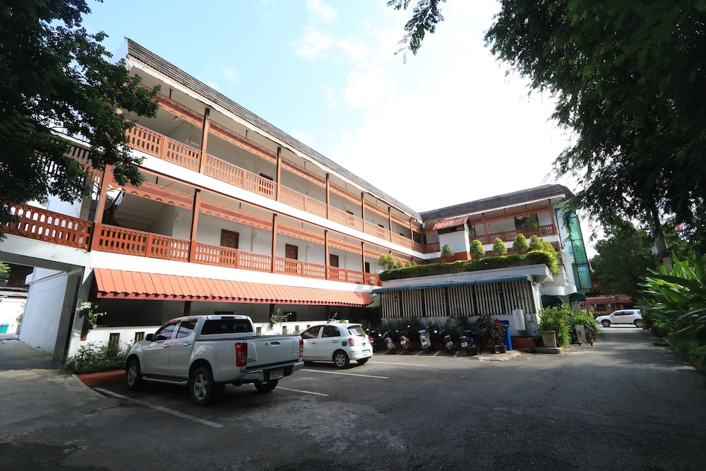Baiyoke Chalet 59/64