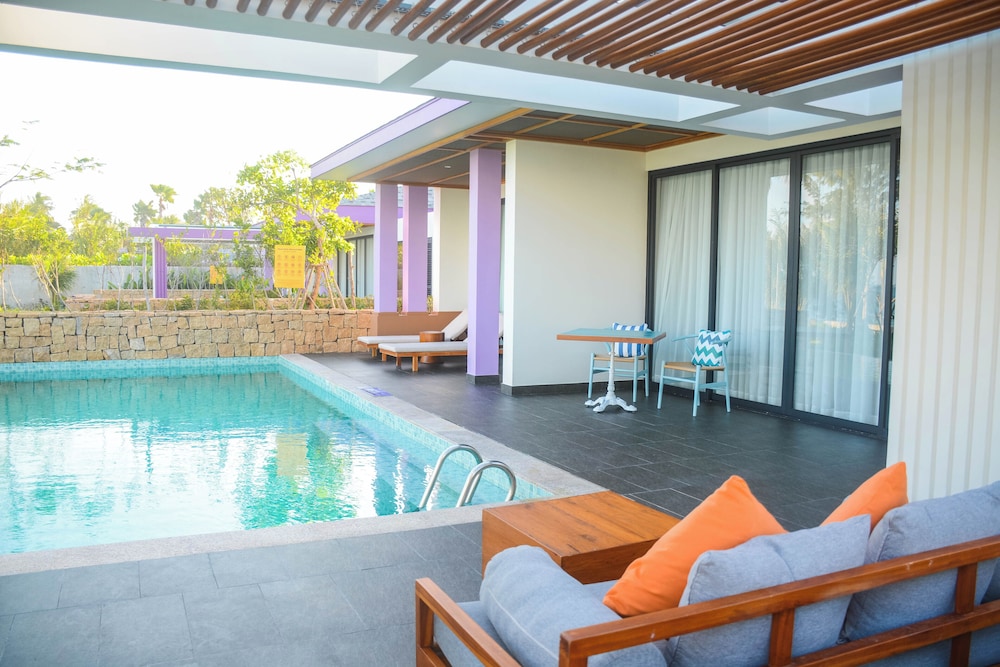 TTC Resort Van Phong Bay 18/50