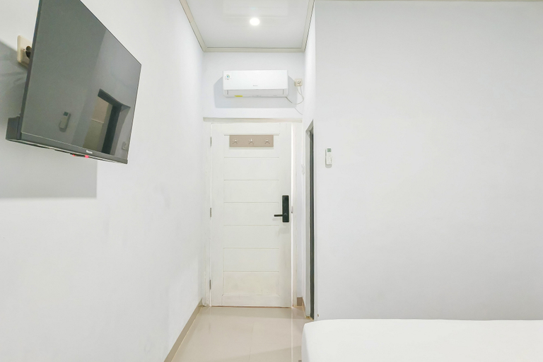 Urbanview Hotel Praoe Lajar Tegal 7/11