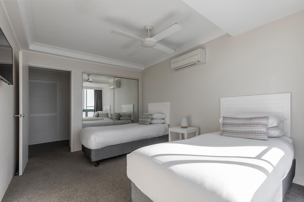 Mantra Crown Towers Surfers Paradise 30/95