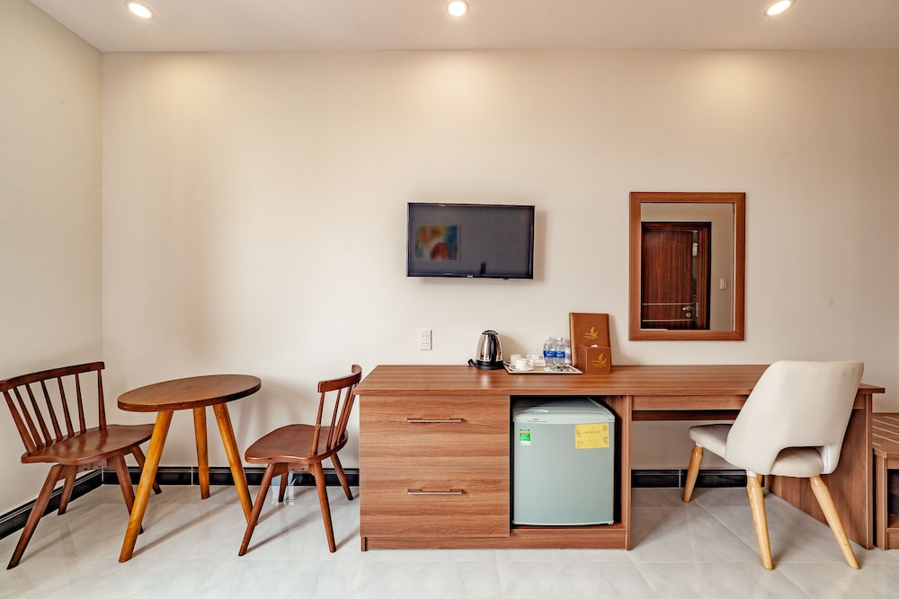 Phung Hung Boutique Hotel 58/62