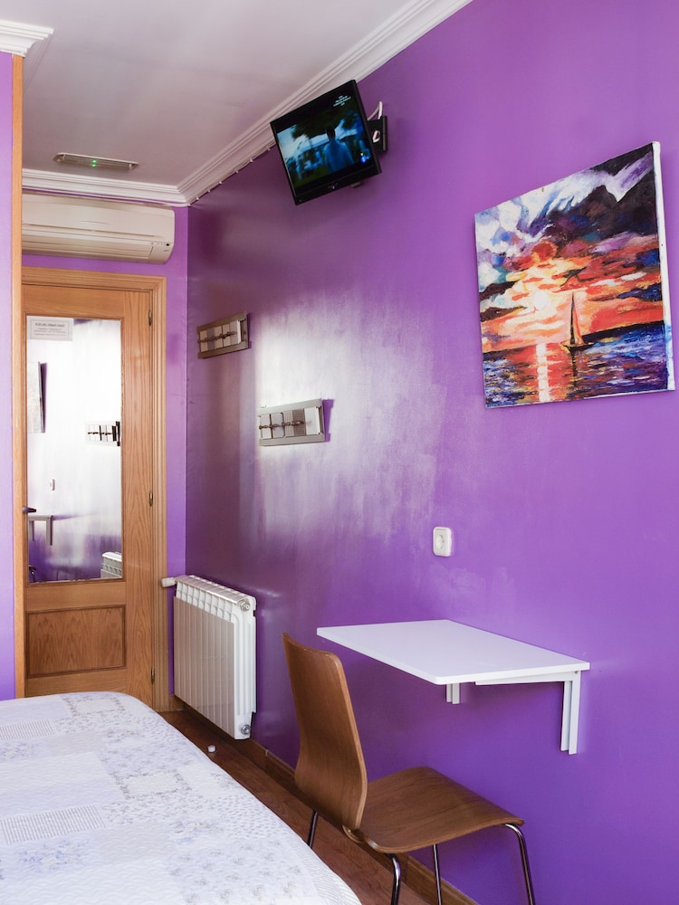 Hostel Rc Miguel Angel 49/49