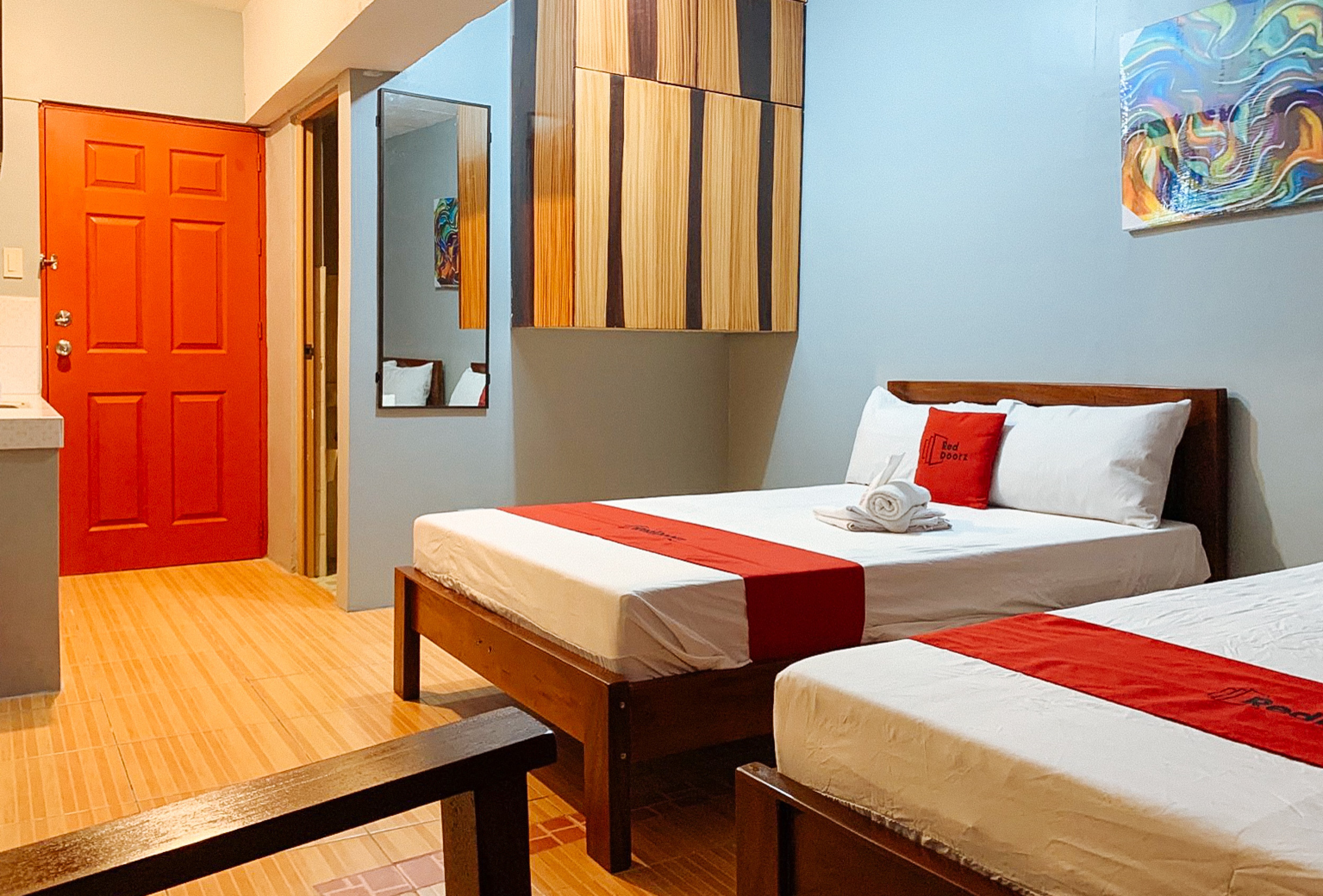 RedDoorz Near Mall of Asia (RedDoorz Near Pasay Rotonda) 7/19