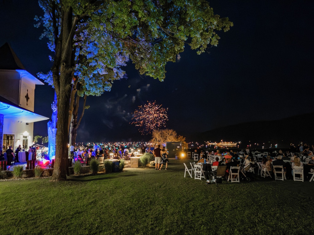 Fort William Henry Hotel and Conference Center 61/67