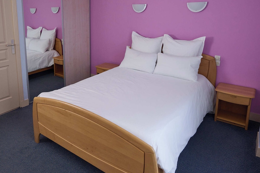 HOTEL LE PLAT D'ETAIN 11/39