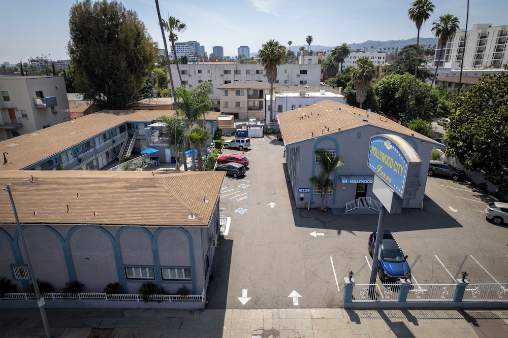 Hollywood City Inn 54/60