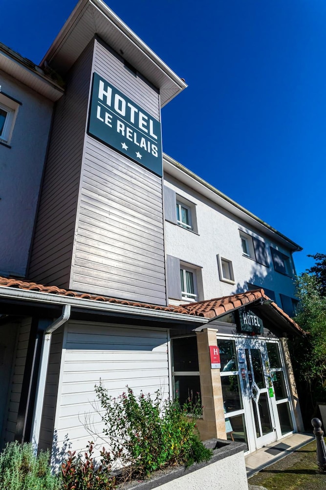 HÔTEL LE RELAIS 1/50
