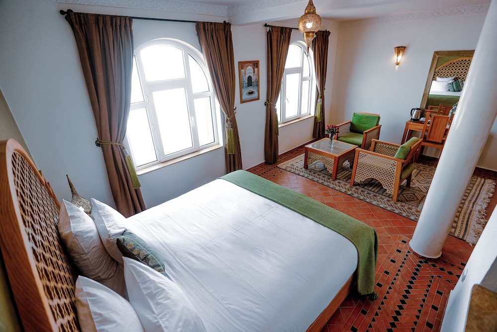 DELUXE, SUITE, OCEAN VIEW