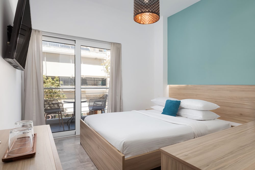ECONOMY, SUITE