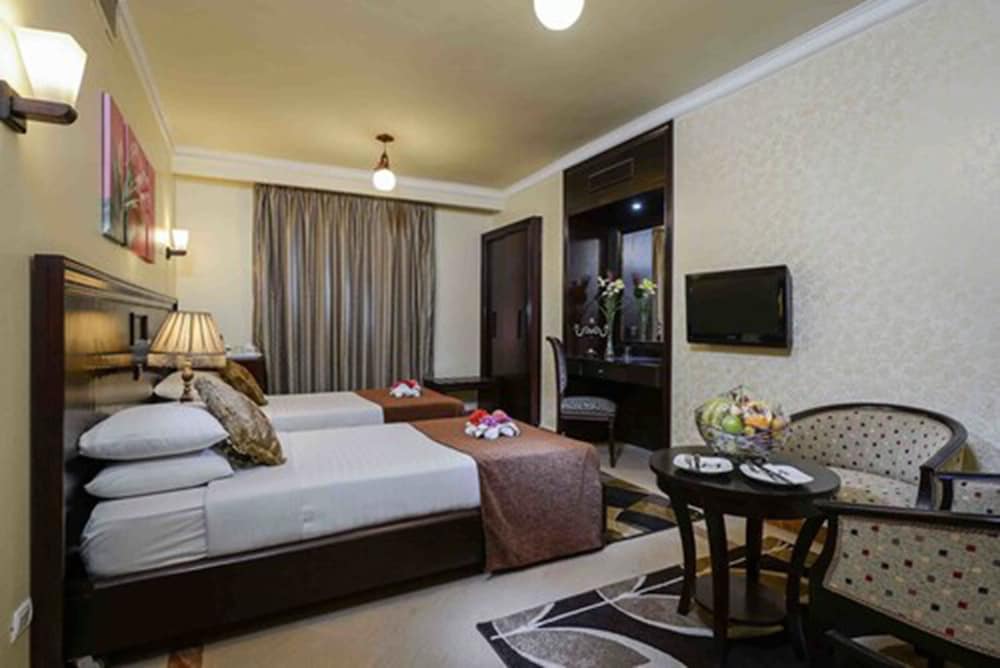MIRITA HOTEL 11/36