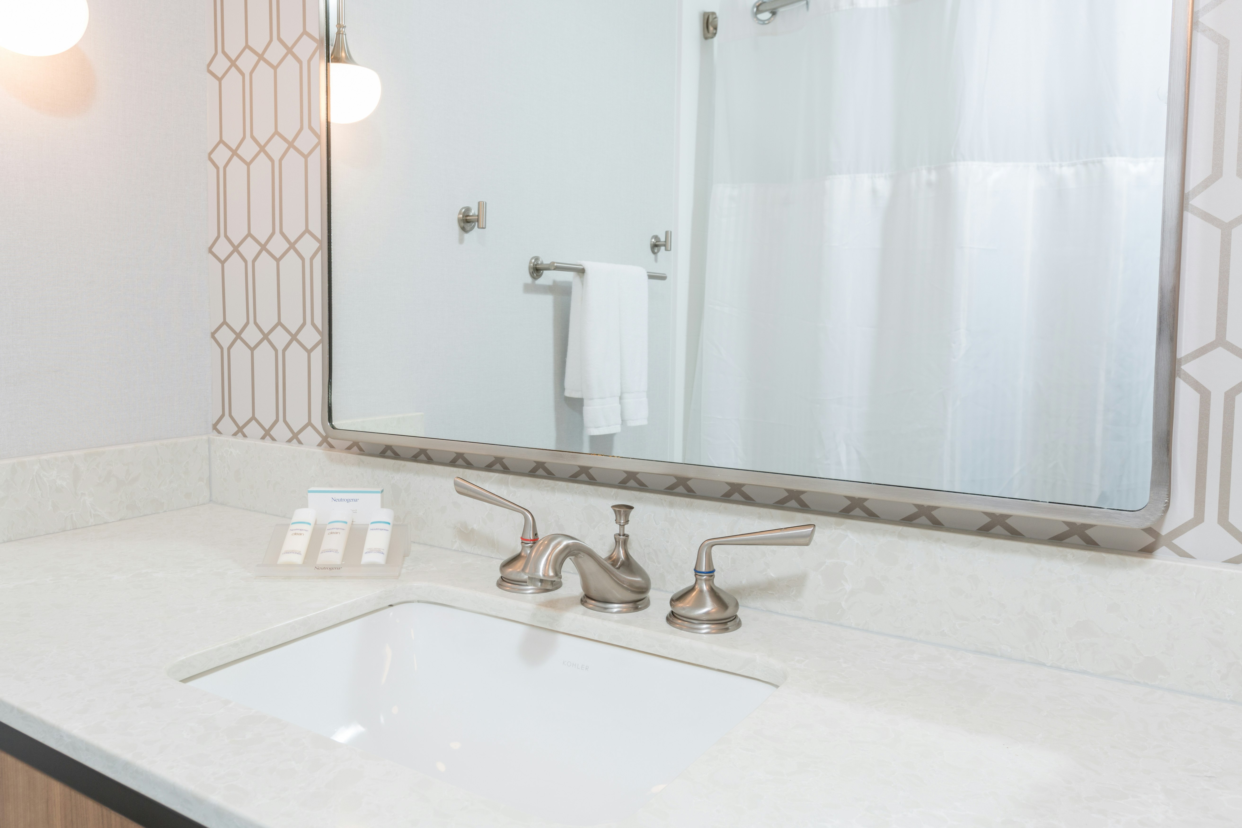 غرفة بسرير كينج، Hilton Garden Inn Oakland/ San Leandro 4/4